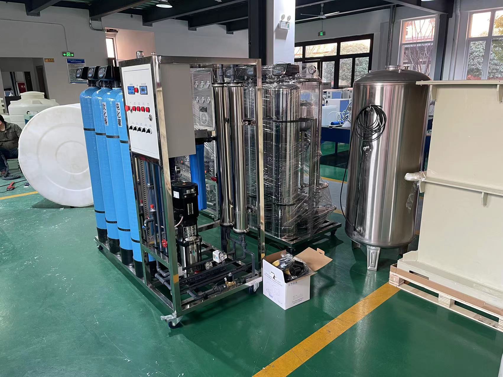 沃特爾水處理設備安裝工作現(xiàn)場！